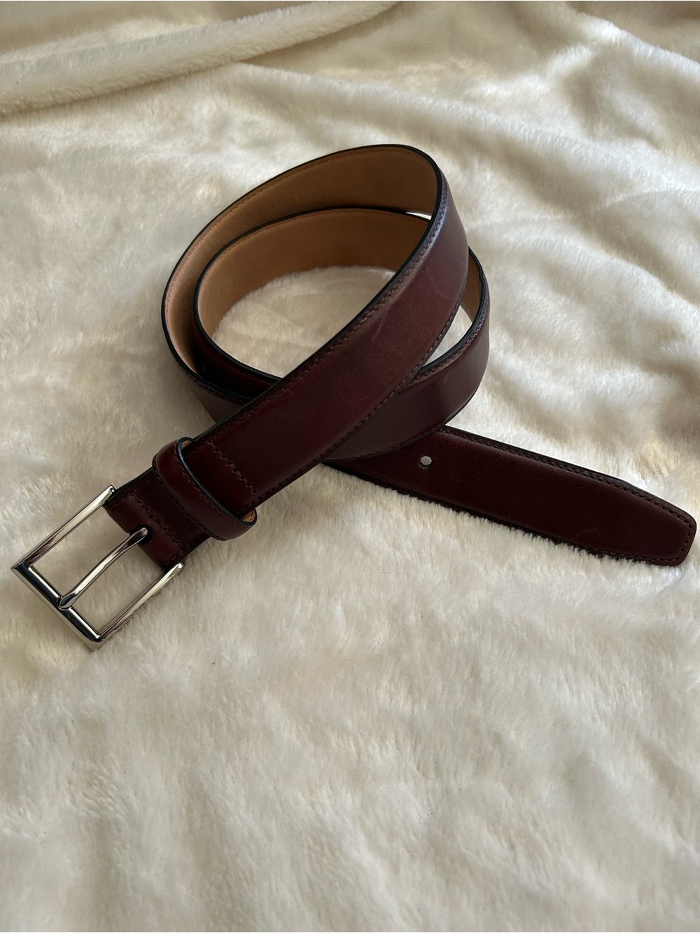 Banana Republic reddish brown leather classic silver buckle belt 32